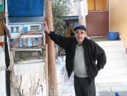 Bahçe, Süsleriyle Dört Mevsim Rengarenk Duruyor