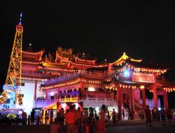 Malezyalı Çinliler 'Yeni Yılı' Kutluyor!!