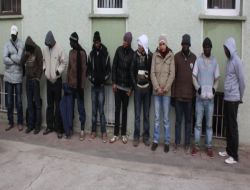 Kaçak Göçmenleri Minibüs Şoförü Yakalattı