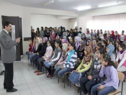 Bingöllü Bin 100 Öğrenci, Yarıyıl Kampında Konu Tekrarı Yaptı