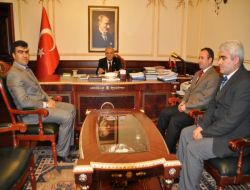 Aydıncık Eğitim Gönüllüleri Derneği Yönetiminden Vali Şentürk’e Ziyaret