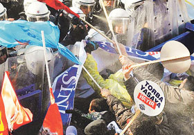 Bakanlık'tan Sendikalara Cevap