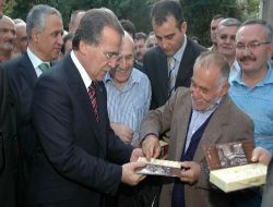 "Bayramda Barışın, Kardeşliğin ve Dostluğun Artmasını Diliyorum"