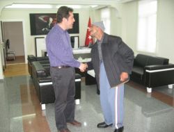 Doğubayazıt Kaymakamlığı, Donmak Üzere Olan Vatandaşa Yardım Eli Uzattı