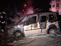 Pendik’te 6 Araç Kundaklandı