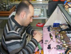 Saatçilik Kaybolmaya Yüz Tutan Meslekler Arasına Girdi