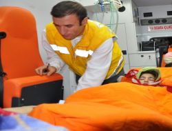 Muş’ta Hasta Kadın Ve Çocukları 4 Saat Sonra Hastaneye Yetiştirildi
