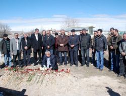 Ziraat Odası İlk Toplantısını Mezarlıkta Yaptı