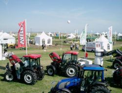 Hattat Tarım Makinaları Bayileri İle Buluştu