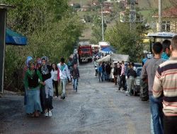 Bayramda Görüşmeler, Gençlere Evlilik Yolunu Açıyor