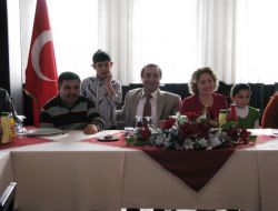Emniyet Müdürü Tonbul, Yuva Öğrencileriyle Yemekte Buluştu