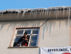 Muş Belediyesi ‘buz Timi’ Kurdu
