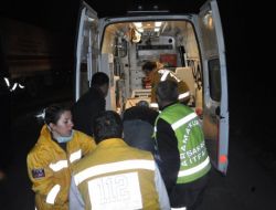 Akyazı'da Trafik Kazası: 3 Yaralı!