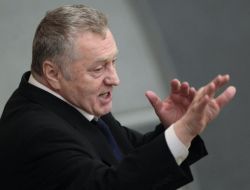 Jirinovski Öksürenlerin Parlamentoya Alınmamasını İstedi