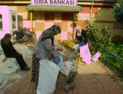 Derya Güzelbey'den 'Koruyucu Aile' Önerisi