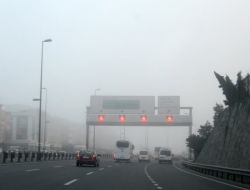 İstanbullular Güne Sisle Başladı