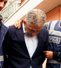 Albayın Casusluk Çetesi 5 bin memuru fişledi!