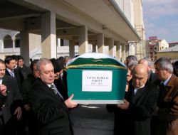 Osman Paksüt'ün Vefat Eden Annesi Son Yolculuğuna Uğurlandı!