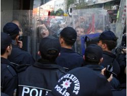 Milli Savunma Bakanı Gönül: Silahlı Kuvvetler'in Moralini Ne Zannediyorsunuz?