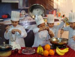 Filipinler’deki Türk Okulunun ‘minik Aşçıları’ Yemek Programında Yarıştı