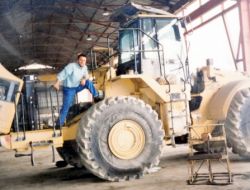 Göçük Altında Kalan İşçi Ve Teknisyenlerin Yakınları Ümitli Bekleyişlerini Sürdürüyor!