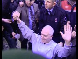 Mehmet Haberal Başka Hastaneye Sevk Edildi!