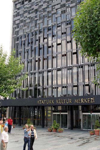 Atatürk Kültür Merkezi 64 milyon liraya yenilenecek!!