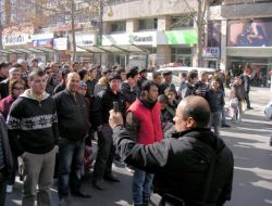 Bomba İmha Robotunun Çalışması Vatandaşlar Tarafından İlgiyle İzlendi