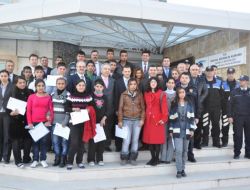 Gençler Meslek Öğrendi, Sırada İş Var