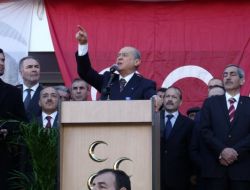Bahçeli'den Balyoz Yorumu: Tsk'daki Darbeciler Ayıklanmalı Ancak Tsk'nın Varlığı İnkar Edilemez!!