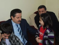 Bakan Çelik, Göçük Altında Kalan Yaşar Alkaya'nın Ailesini Ziyaret Etti