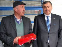 Bakan Eroğlu, Şehit Ailesinin Bayramını Kutladı