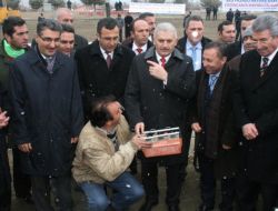 Bakan Yıldırım: Ulaşım Sektörü Türkiye’nin Kalkınmasının Motorudur; Lokomotifidir!