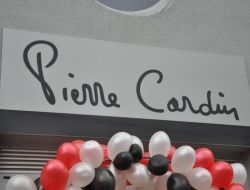 Brüksel’de Mağaza Açan Pierre Cardin, Mobilya Sektöründe De Öncü Hale Gelmek İstiyor