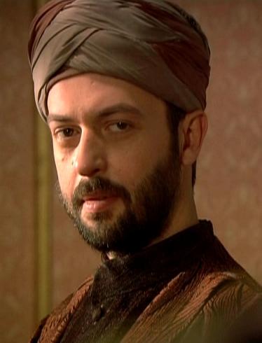 Hürrem Pargalı'nın Peşinde..