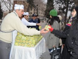 Şahinbey Belediyesi Kandil Simidi Dağıttı