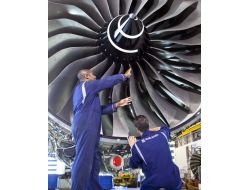 Emirates İle Rolls-royce’tan 2,2 Milyar Dolarlık Bakım Anlaşması