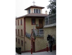 Sancta Maria Kilisesi’ne Haç Tehdidinde Bulunuldu İddiası