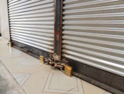 Cizre’de Kepenk Kapatma Eylemi Yapıldı!