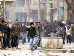 Mersin’de Korsan Gösteriler Sürüyor..