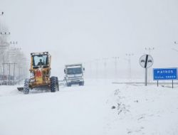 Kar Yağışı Sonucu 325 Köy Yolu Ulaşıma Kapandı