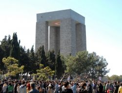 Antalya Büyükşehir Belediyesi Kadınları Çanakkale’ye Götürüyor