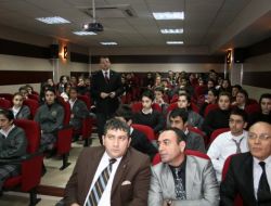 Öğrenciler, Sigara Uyuştucuru Ve Alkole 'Hayır' Deyip, Gençlik Sözleşmesi İmzaladı