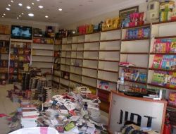 Çeşme'de 12 Bin 470 Korsan Kitap Ele Geçirildi