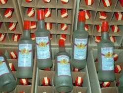 Denizli’de 300 Şişe Bandrolsüz Votka Ele Geçirildi!