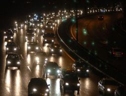 Kocaeli'de Yoğun Trafik Devam Ediyor