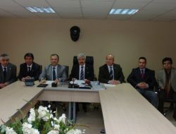 Yazar Nişanyan Chp'yi Irkçılıkla Suçladı, Chp'liler Tepki Gösterdi