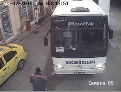 İddiaya Girip Otobüs Çaldılar