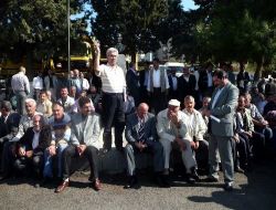 Köy Hizmetleri'ne Bağlı İşçiler, Haklarını Alamadıkları Gerekçesiyle Eylem Yaptı