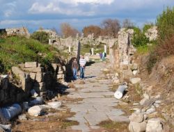 Side, Yabancı Turist Sayısında Yüzde 30 Artış Bekliyor